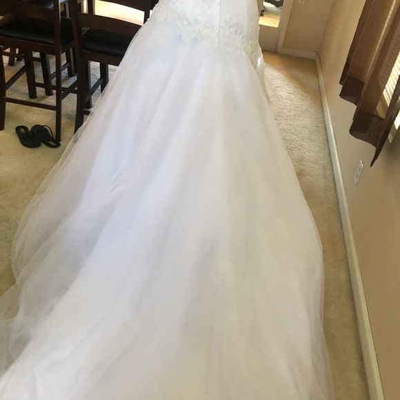 Bridal Gown - Picture 8 of 8